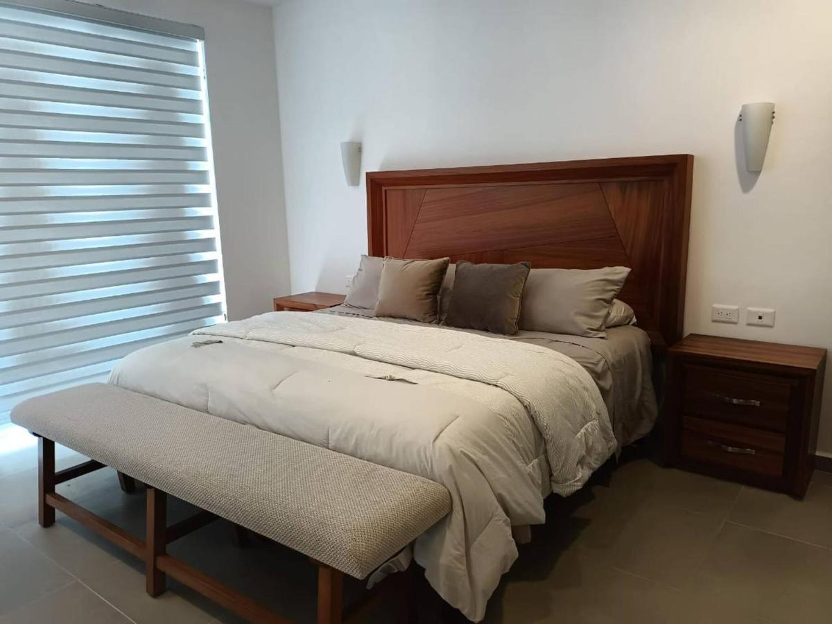 Apartamento One Bedroom, Great Location Steps From The Beachh, Beautiful Roof View Playa del Carmen
